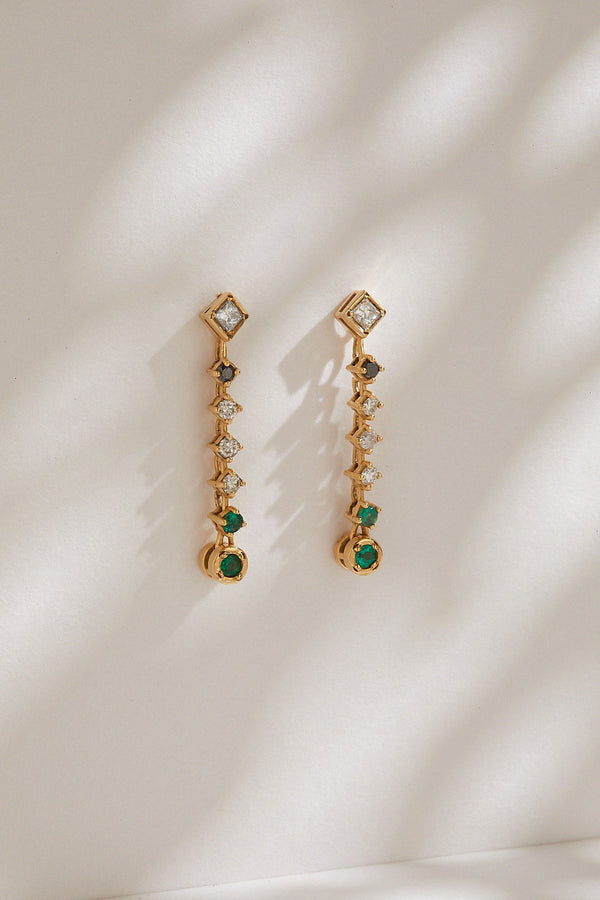 18 k gold and Two tones diamond and emerald earrings