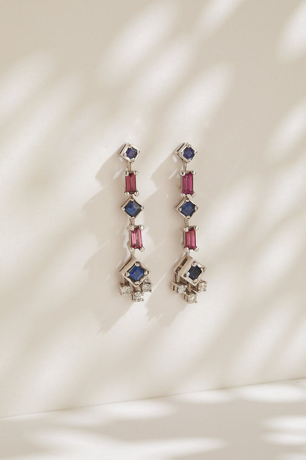 18 k Square Sapphires and granate Rodalite baguette earrings