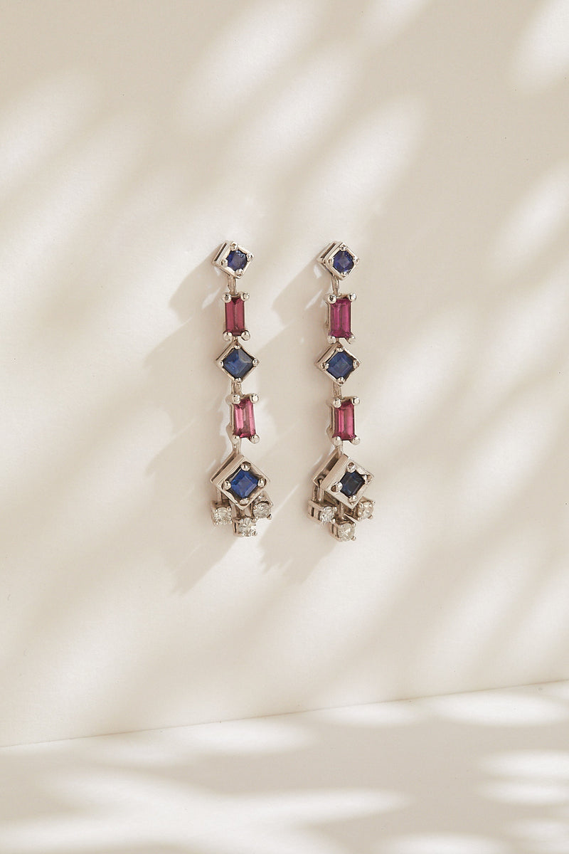 Square Sapphires and granate Rodalite baguette earrings